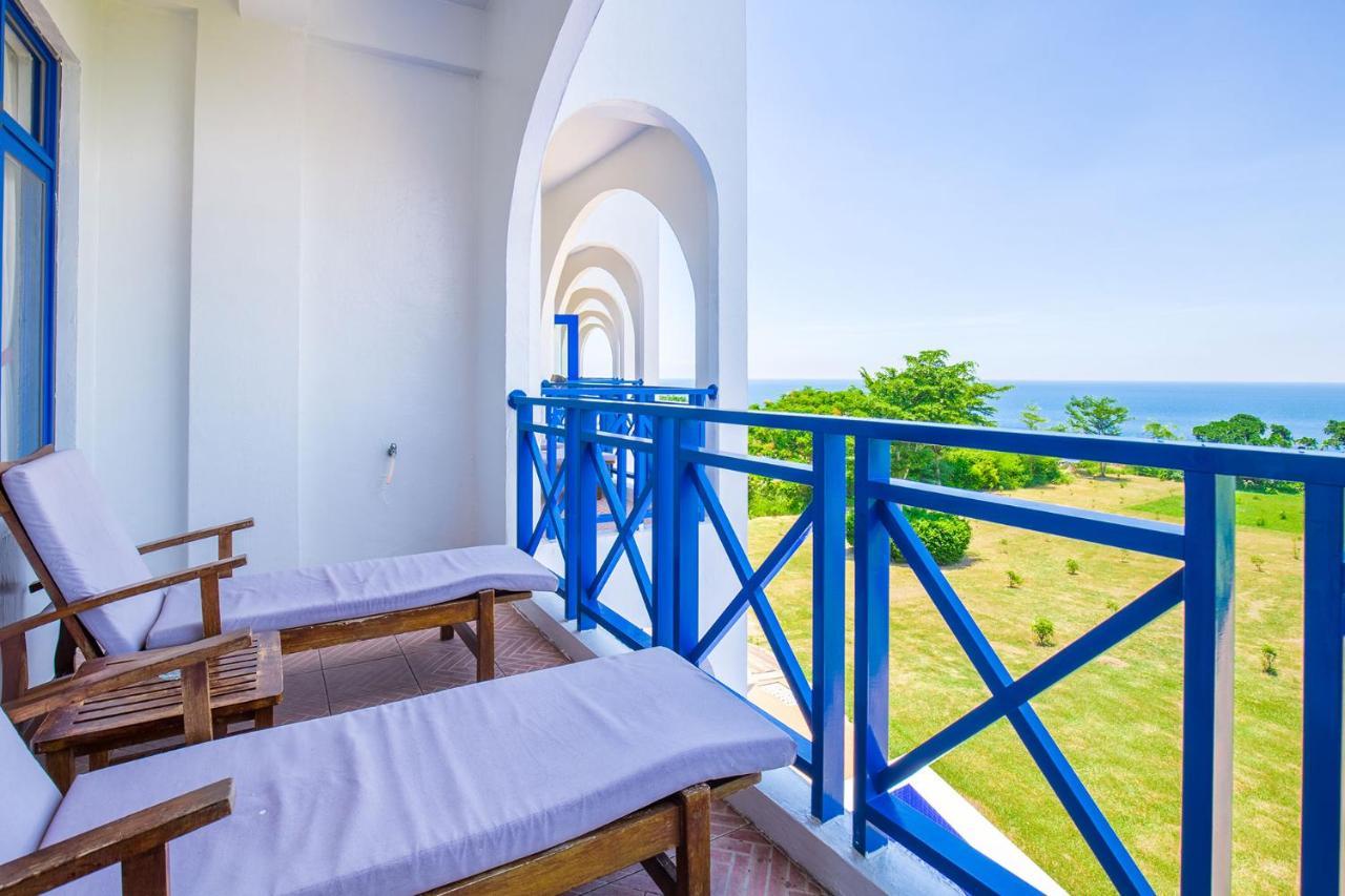 Xiao Liuqiu Mediterranean B&B ภายนอก รูปภาพ