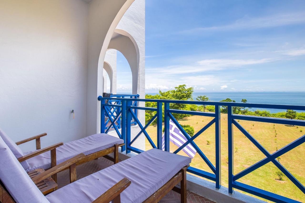 Xiao Liuqiu Mediterranean B&B ภายนอก รูปภาพ