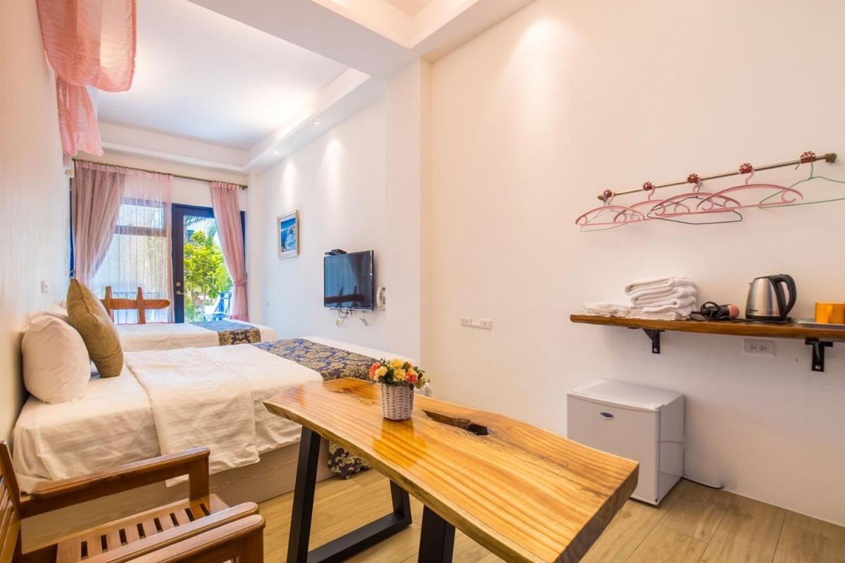 Xiao Liuqiu Mediterranean B&B ภายนอก รูปภาพ
