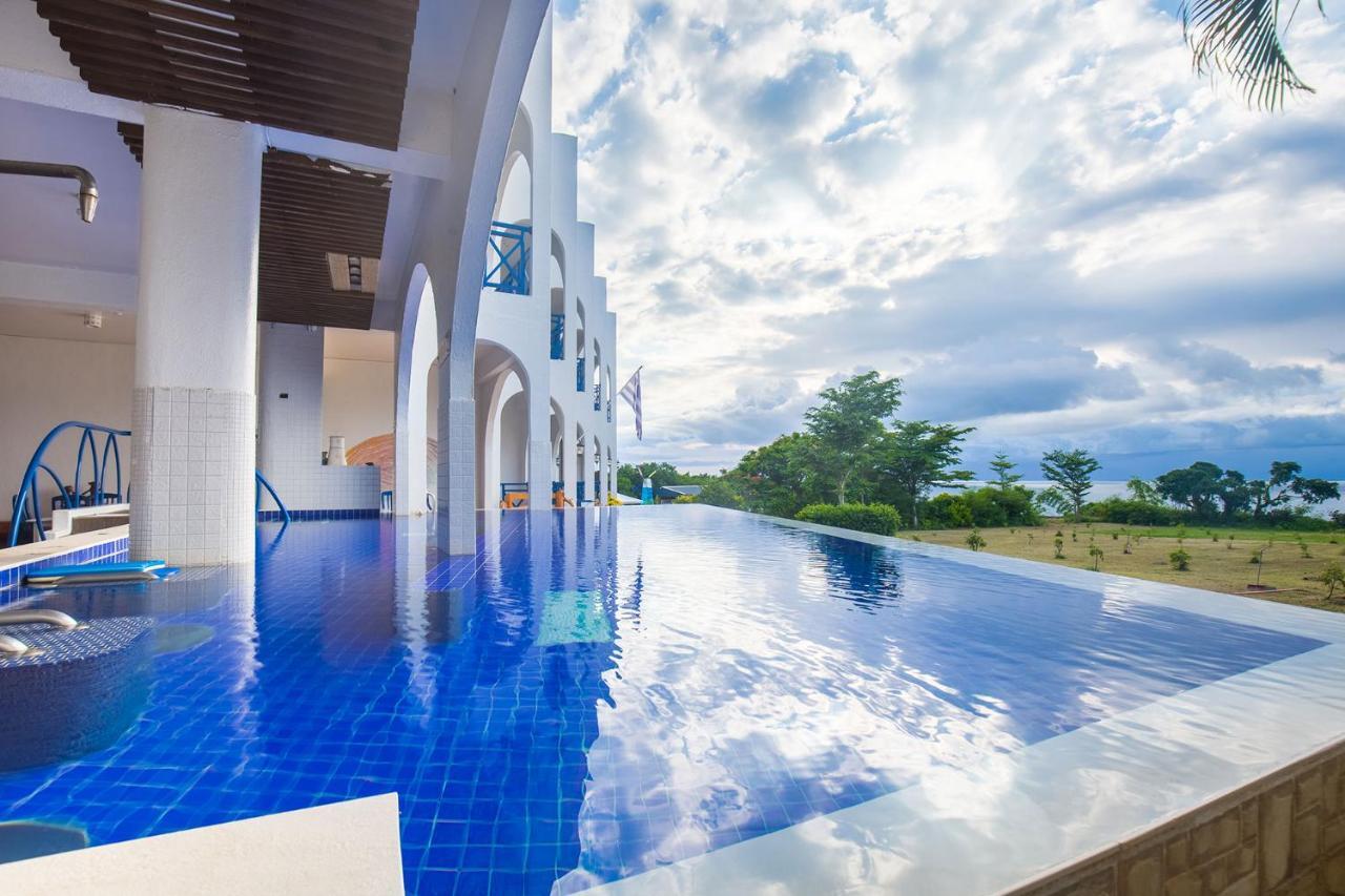 Xiao Liuqiu Mediterranean B&B ภายนอก รูปภาพ